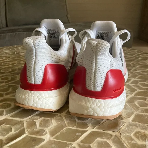 Adidas men’s Ultra boost 1.0 in Cloud White/Better Scarlet/Gum (8) - Picture 5 of 13